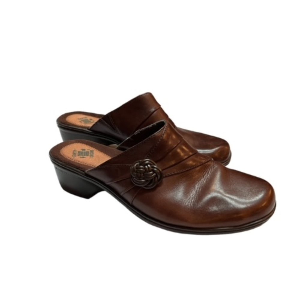 Earth Orgin Leather Clogs